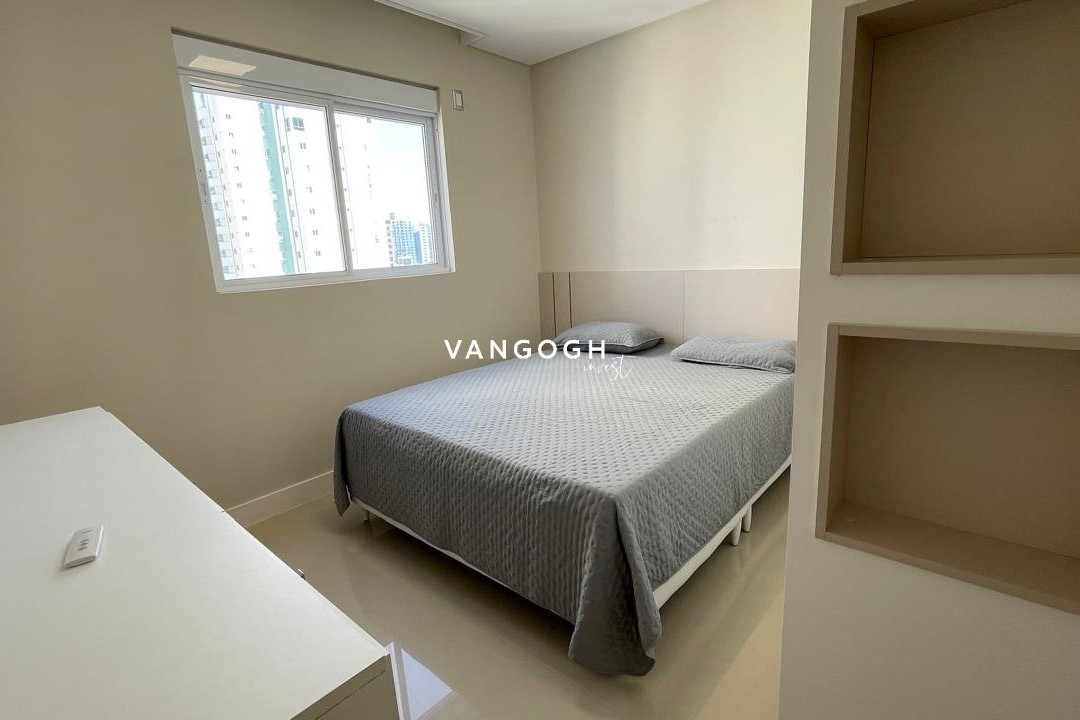 Apartamento 4 dormitórios Ed. Cartier Residence, Pioneiros - Balneário Camboriú