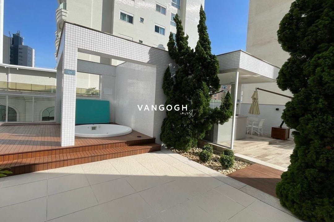 Apartamento 4 dormitórios Ed. Cartier Residence, Pioneiros - Balneário Camboriú