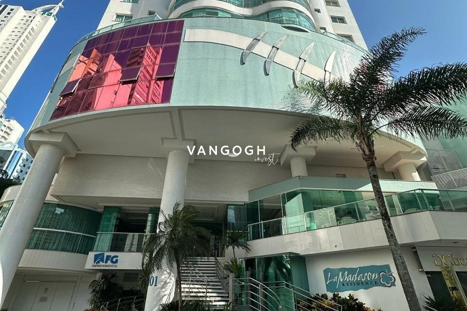 Apartamento 3 dormitórios La Madeson, Quadra Mar - Balneário Camboriú