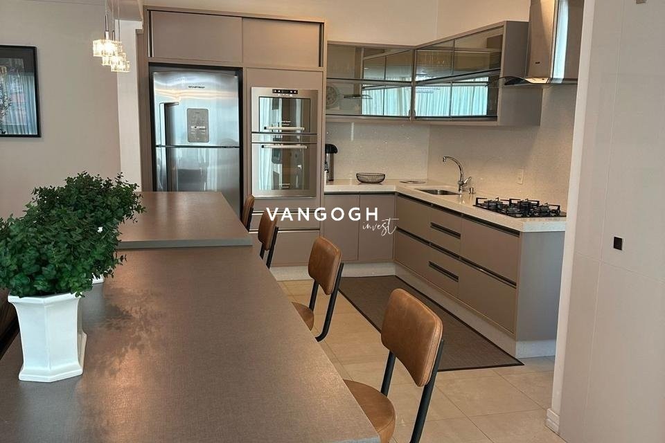 Apartamento 3 dormitórios La Madeson, Quadra Mar - Balneário Camboriú