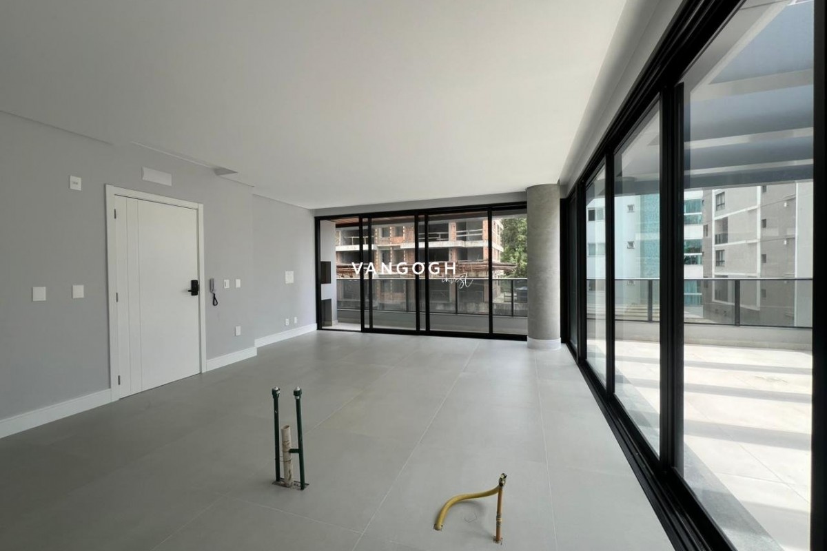 Apartamento 3 dormitórios Dusseldorf