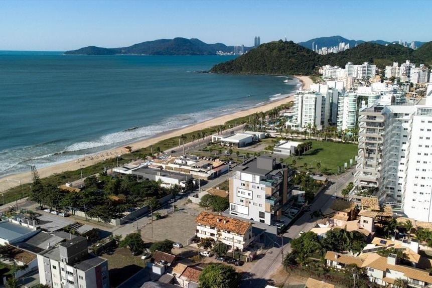 Apartamento 3 dormitórios Calad'or, Praia Brava - Itajaí