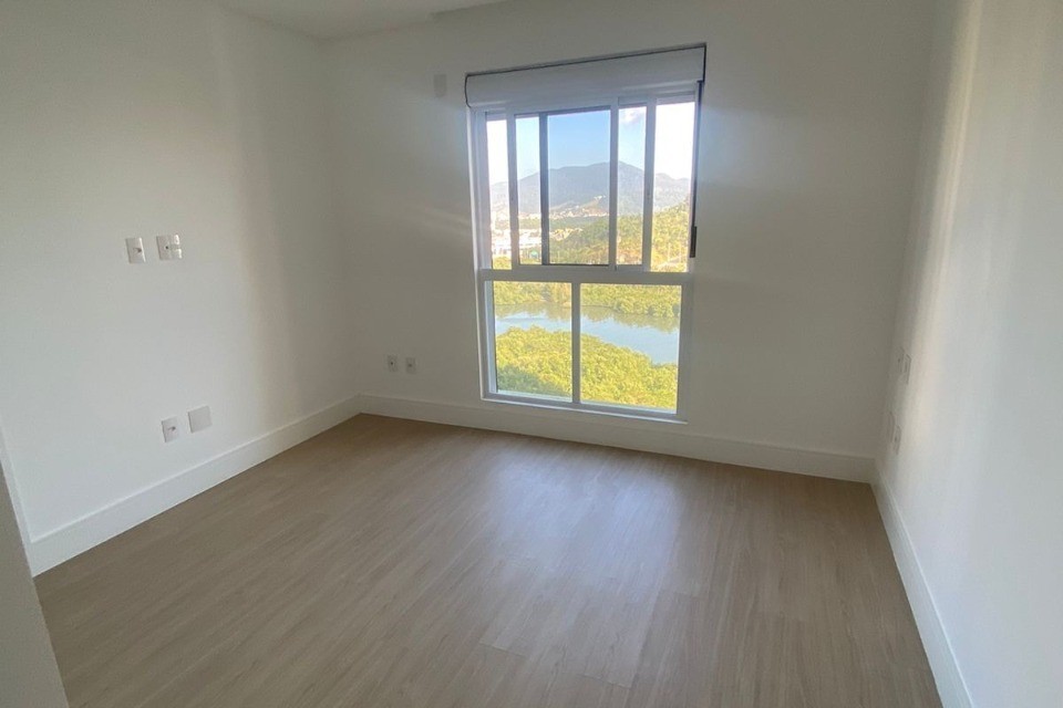 Apartamento 4 dormitórios Mirante Das Águas, Quadra Mar - Balneário