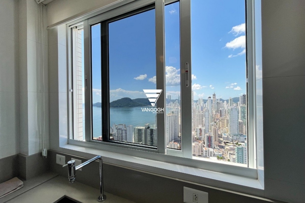 Apartamento 4 dormitórios Dalcelis, Quadra Mar - Balneário Camboriú