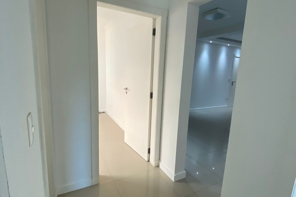 Apartamento 3 dormitórios Residencial Perola, Praia Brava - Itajaí