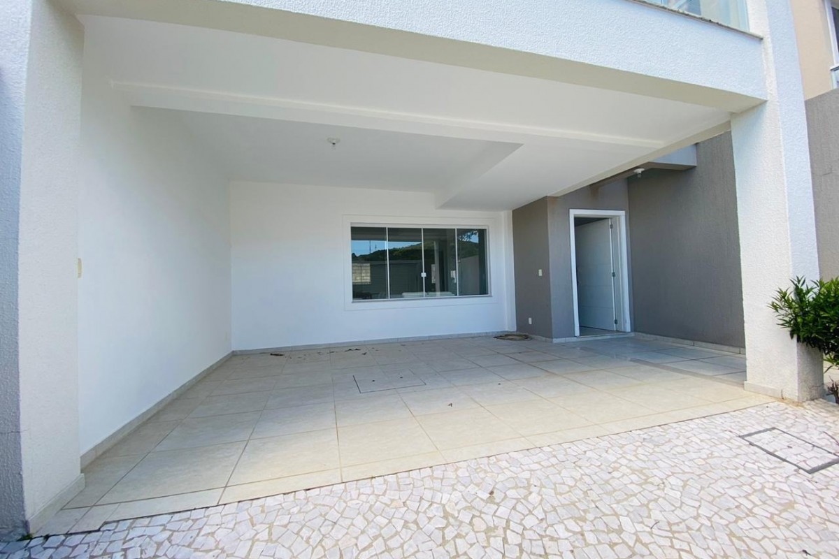 Casa 3 dormitórios , Praia dos Amores - Balneário Camboriú