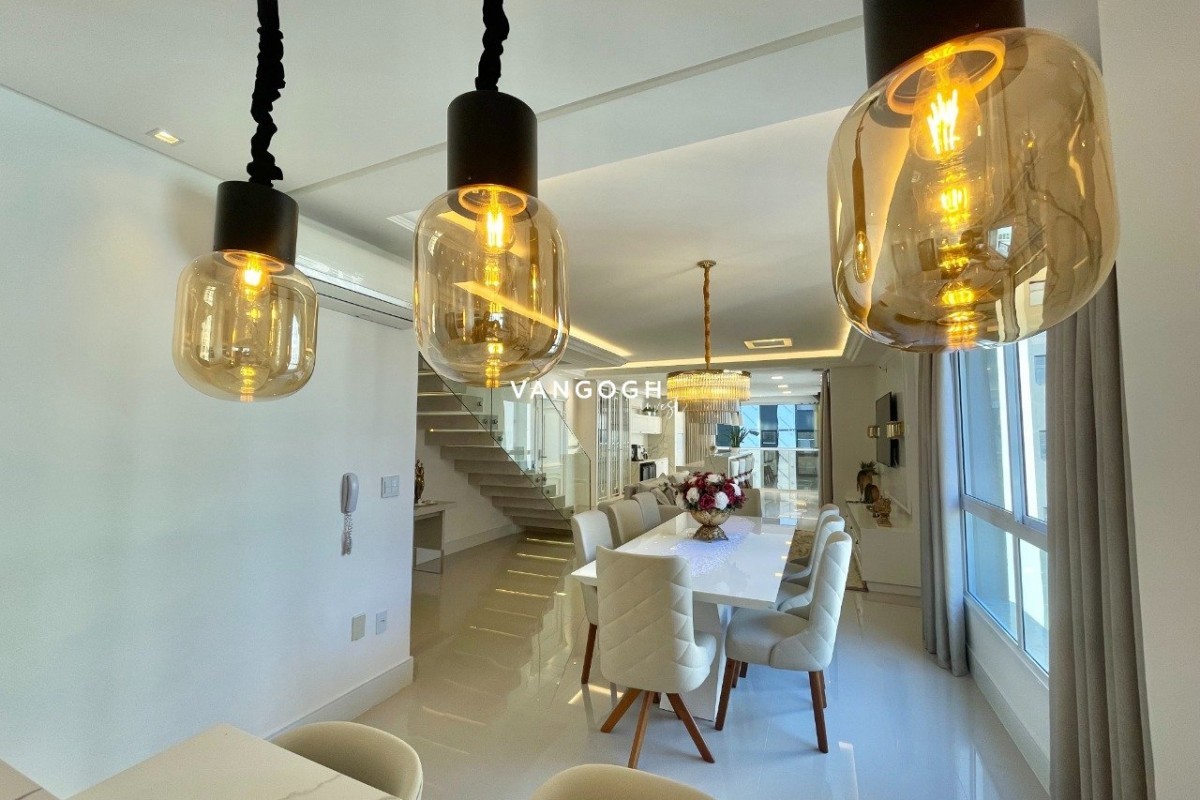 Apartamento 4 dormitórios Marie Antoinette, Meia Praia - ITAPEMA