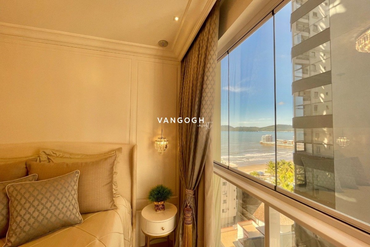 Apartamento 4 dormitórios Marie Antoinette, Meia Praia - ITAPEMA