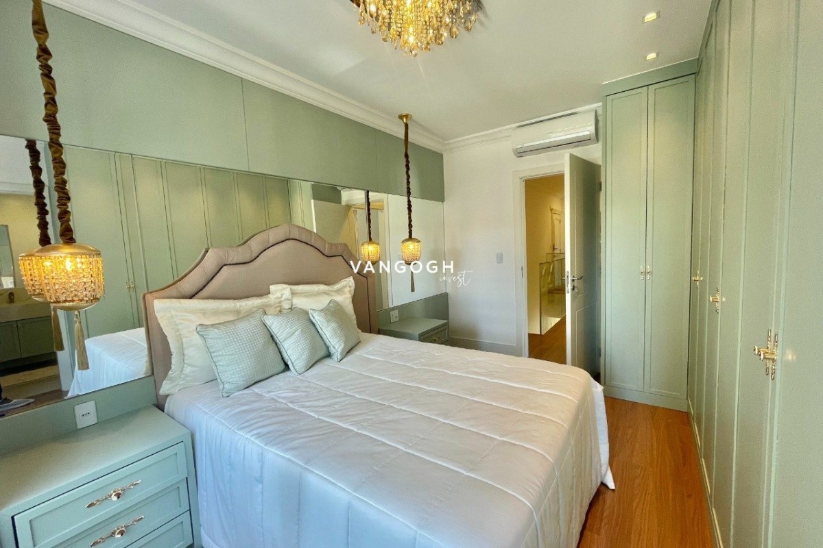 Apartamento 4 dormitórios Marie Antoinette, Meia Praia - ITAPEMA
