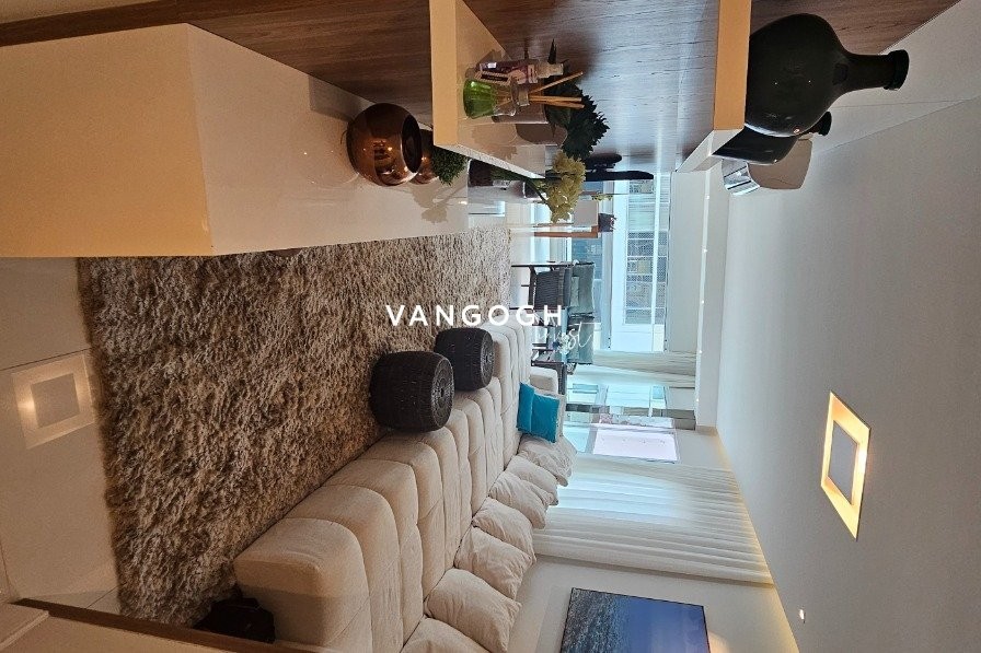 Apartamento 4 dormitórios Ed. Salinas - Quadra Mar, Meia Praia - ITAPEMA