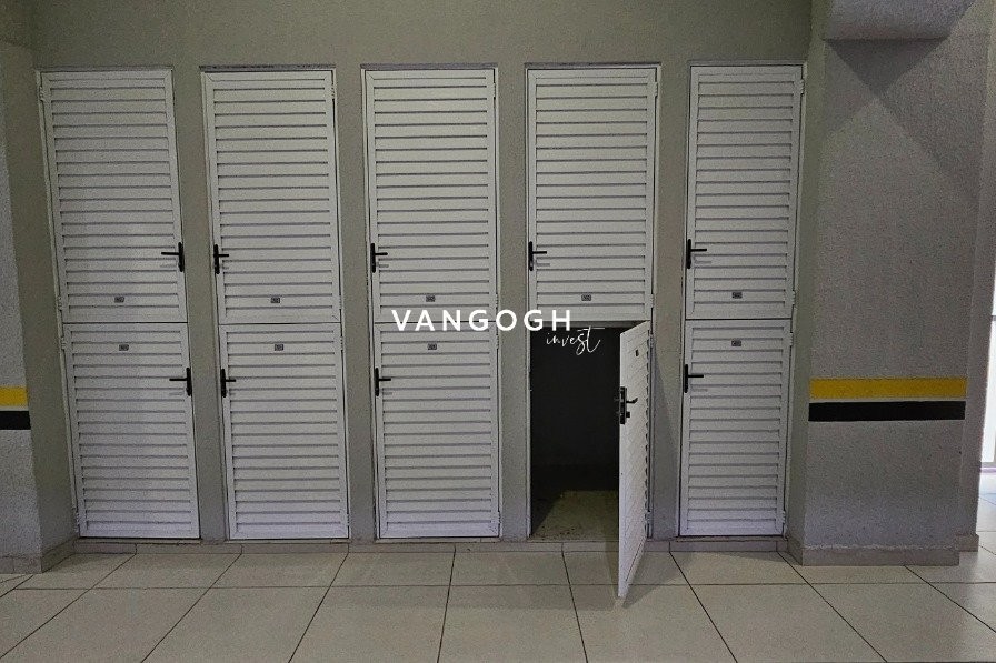 Apartamento 4 dormitórios Ed. Salinas - Quadra Mar, Meia Praia - ITAPEMA