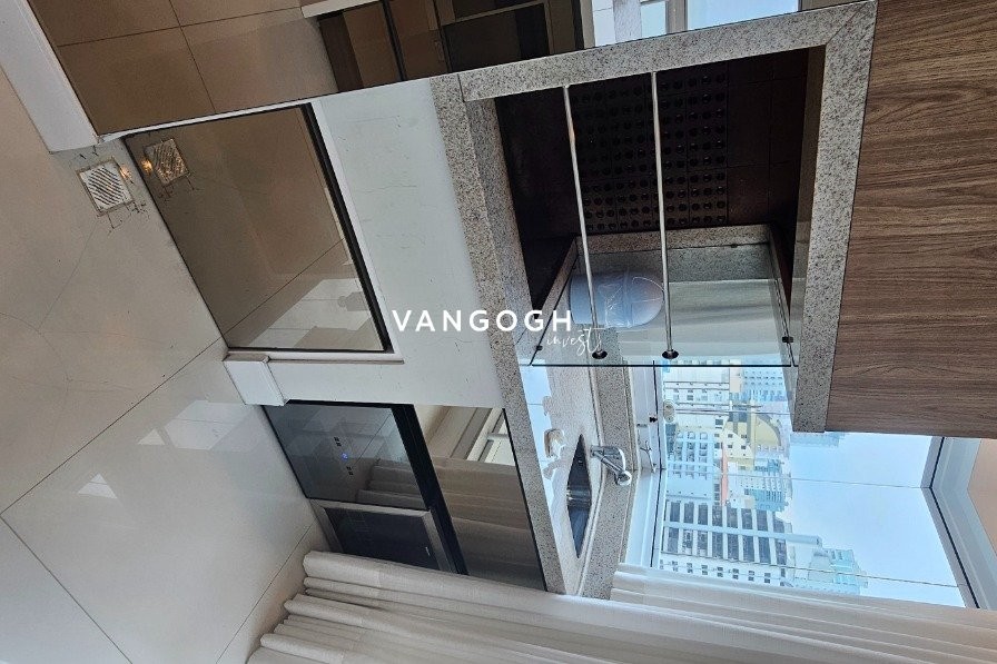 Apartamento 4 dormitórios Ed. Salinas - Quadra Mar, Meia Praia - ITAPEMA
