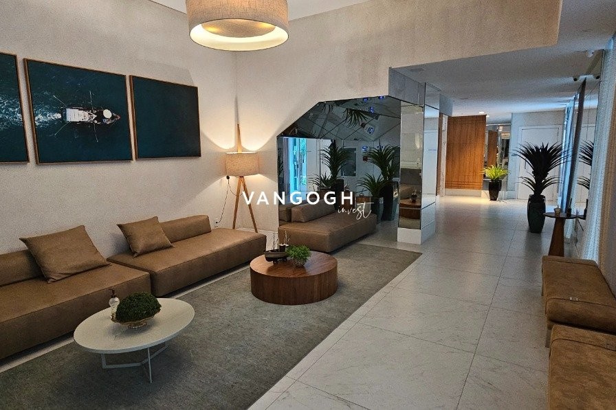 Apartamento 4 dormitórios Ed. Salinas - Quadra Mar, Meia Praia - ITAPEMA