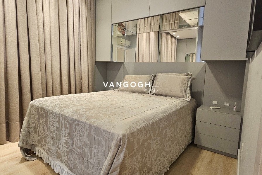 Apartamento 4 dormitórios Ed. Salinas - Quadra Mar, Meia Praia - ITAPEMA