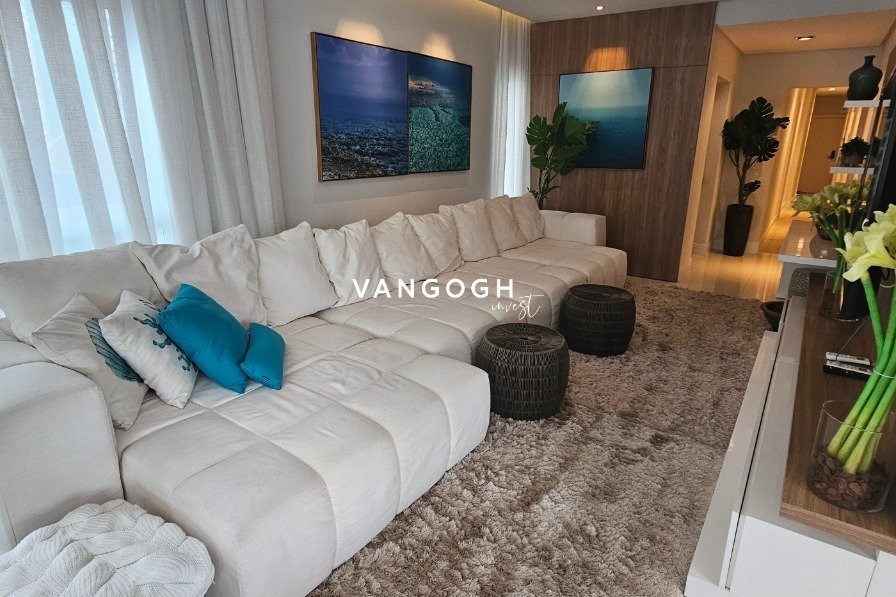 Apartamento 4 dormitórios Ed. Salinas - Quadra Mar, Meia Praia - ITAPEMA