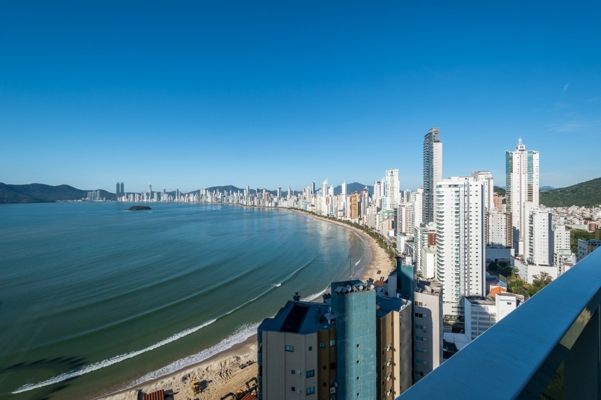 Apartamento 3 dormitórios Infinity Coast, Quadra Mar - Balneário Camboriú