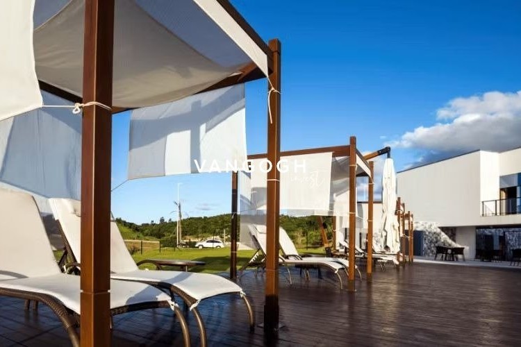 Casa 4 dormitórios Praia Rosa, Santa Regina - Camboriú