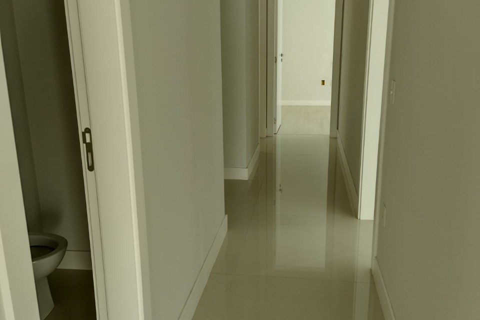 Apartamento 3 dormitórios Cidade Jardim, Quadra Mar - Balneário Camboriú