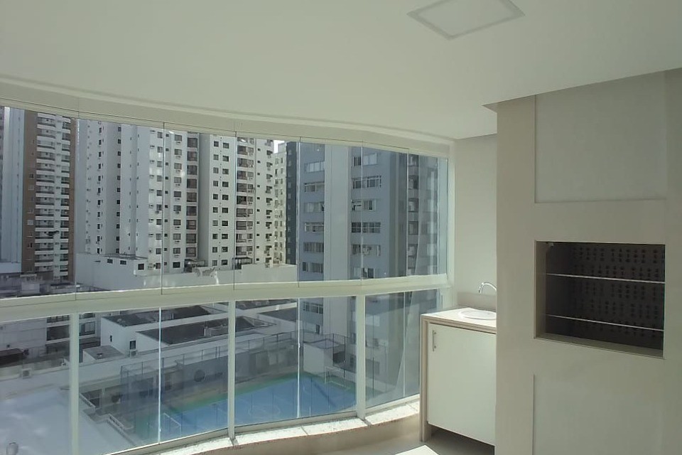 Apartamento 3 dormitórios La Madeson, Quadra Mar - Balneário Camboriú