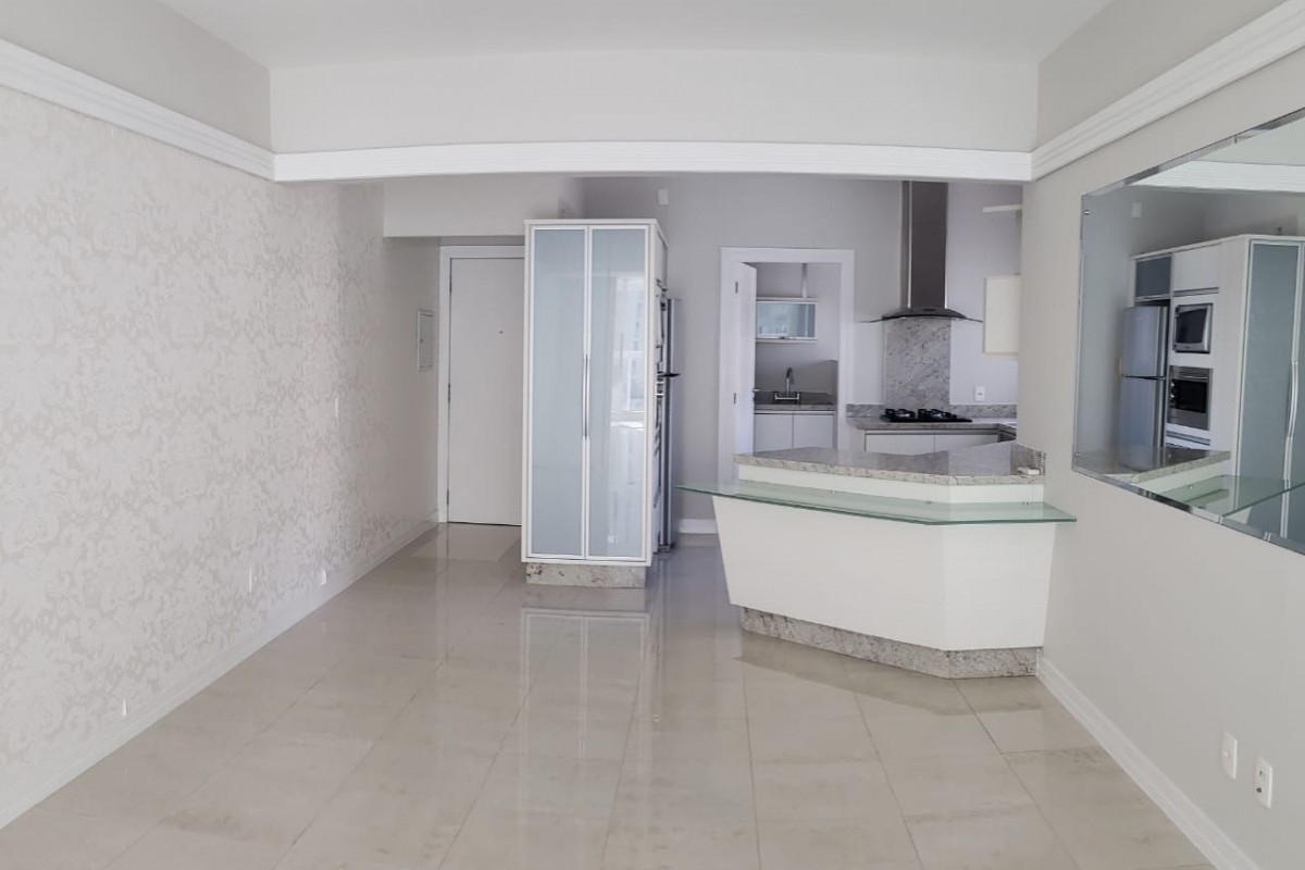 Apartamento 3 dormitórios La Madeson, Quadra Mar - Balneário Camboriú