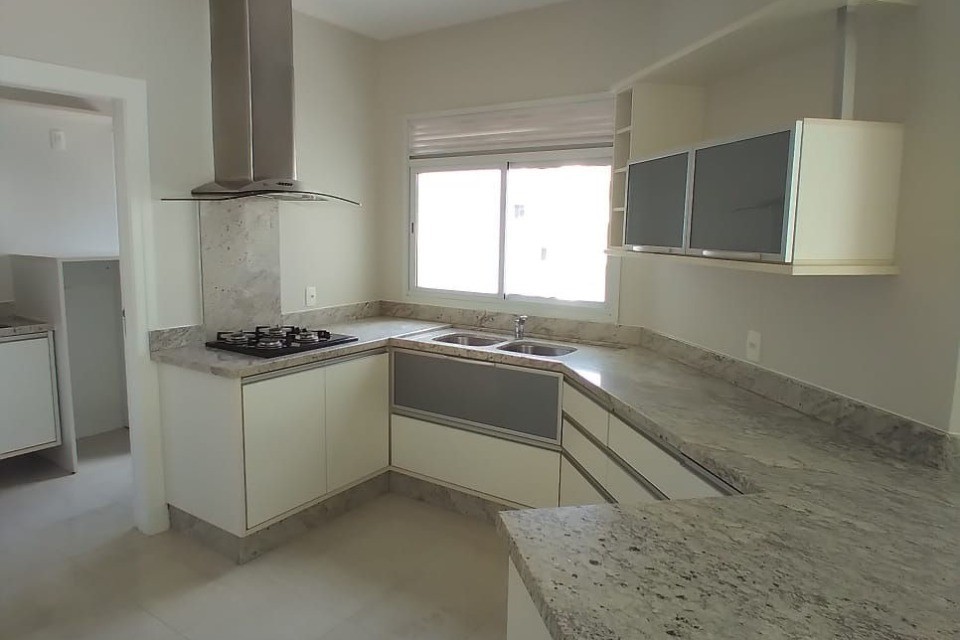 Apartamento 3 dormitórios La Madeson, Quadra Mar - Balneário Camboriú