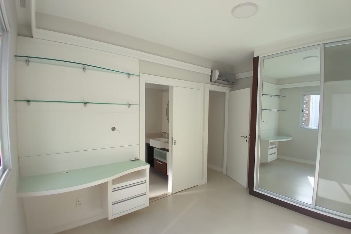 Apartamento 3 dormitórios La Madeson, Quadra Mar - Balneário Camboriú