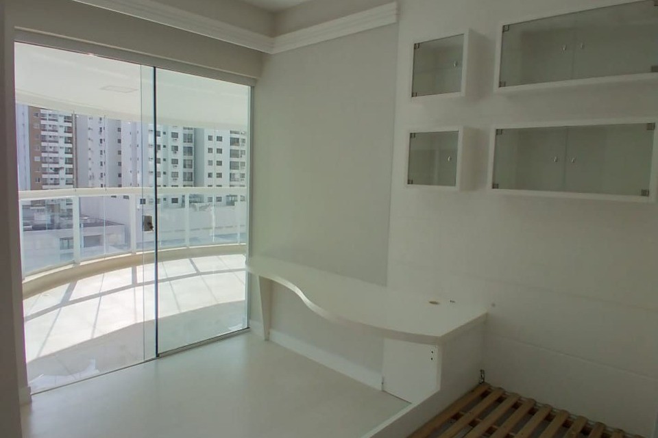 Apartamento 3 dormitórios La Madeson, Quadra Mar - Balneário Camboriú