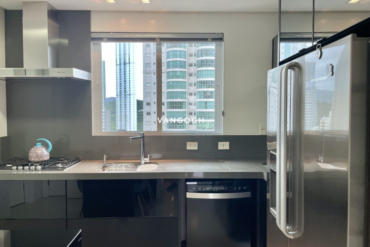Apartamento 4 dormitórios Villa Serena Home Club, Quadra Mar - Balneário Camboriú