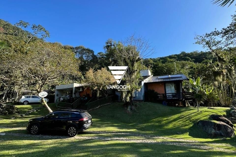 Chácara 3 dormitórios , Nova Esperança - Balneário Camboriú