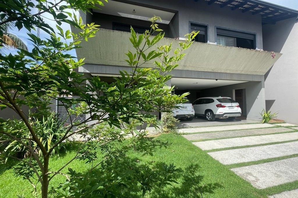 Casa 3 dormitórios Casa Praia dos Amores, Praia dos Amores - Balneário Camboriú