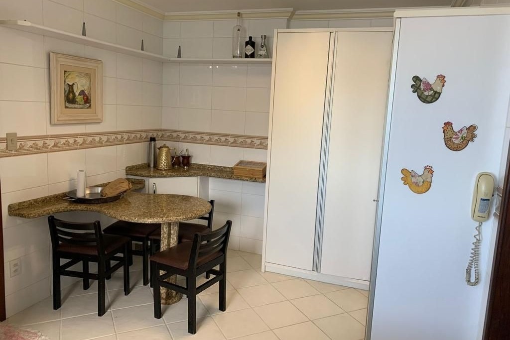 Apartamento 3 dormitórios Monte Olympo, Frente Mar - Balneário Camboriú