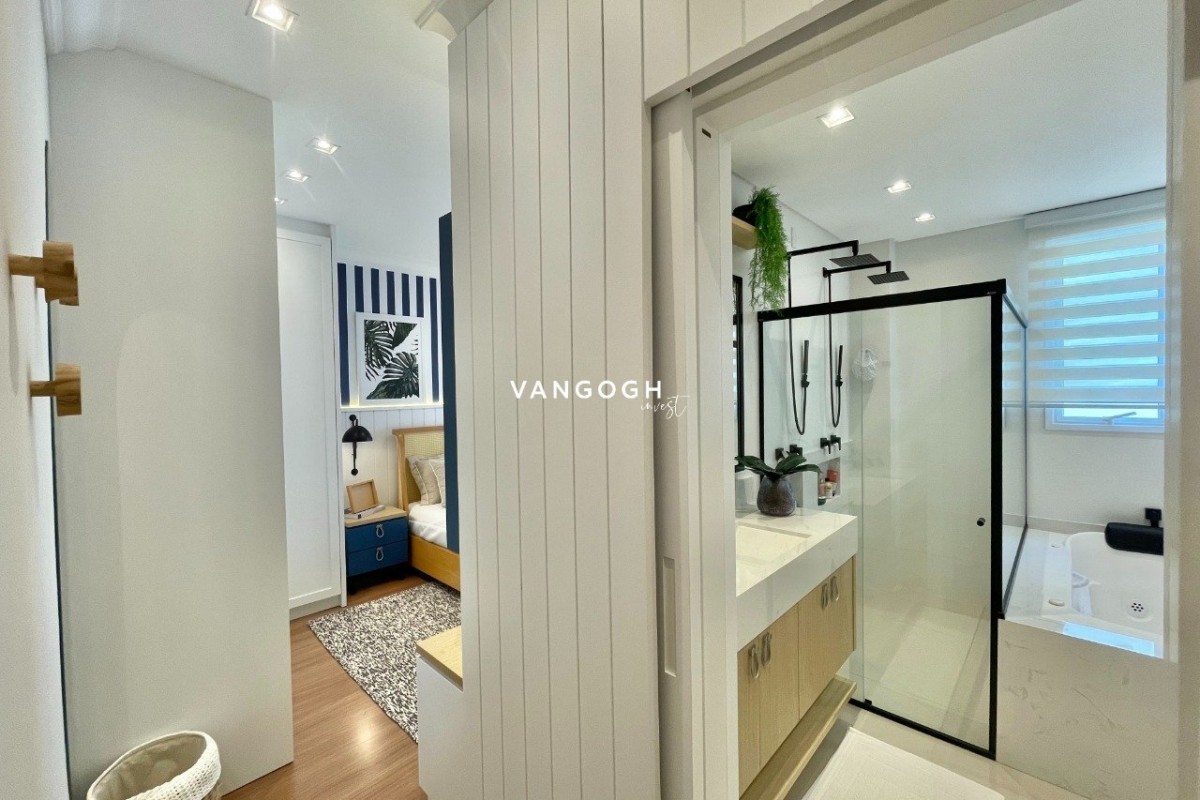 Apartamento 4 dormitórios Marie Antoinette, Meia Praia - ITAPEMA