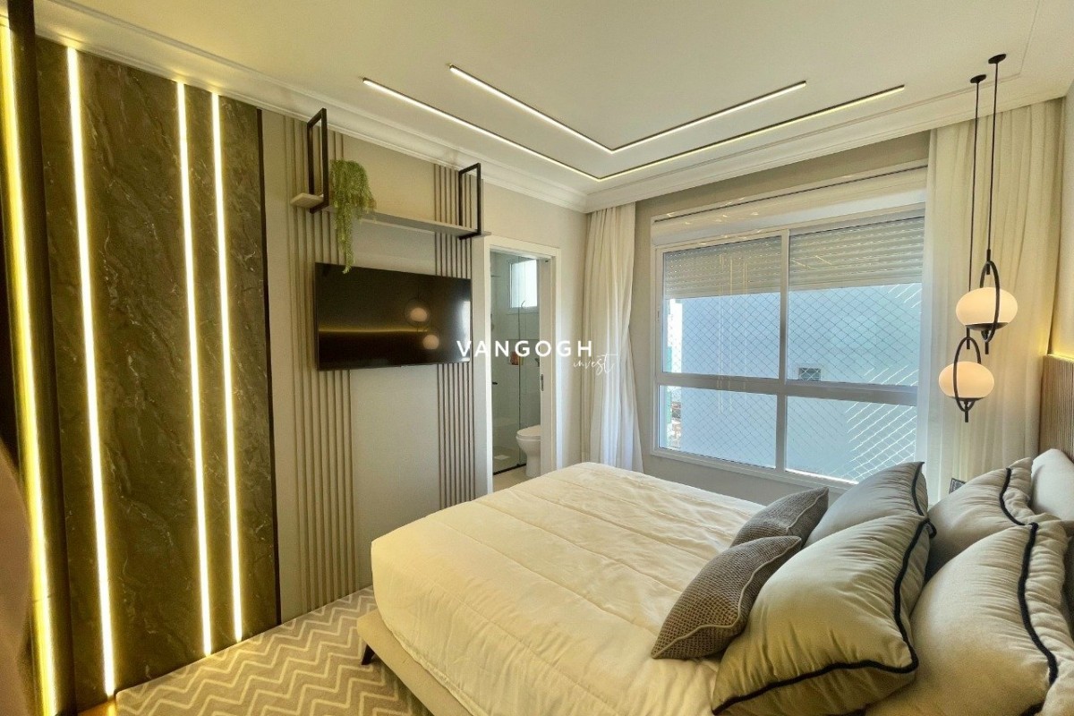 Apartamento 4 dormitórios Marie Antoinette, Meia Praia - ITAPEMA