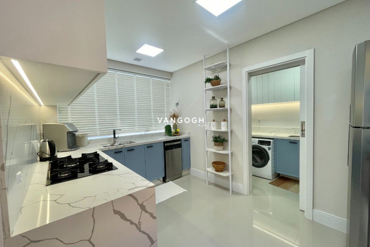 Apartamento 4 dormitórios Marie Antoinette, Meia Praia - ITAPEMA