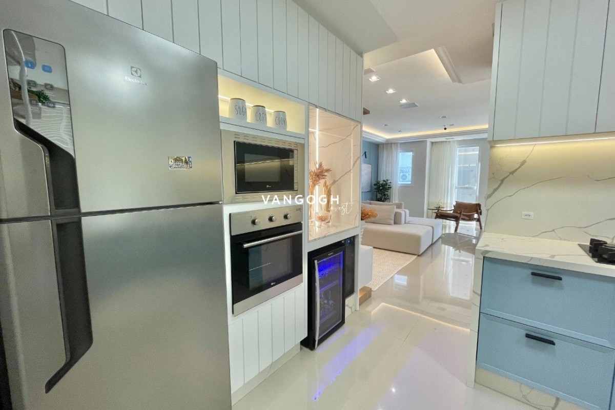 Apartamento 4 dormitórios Marie Antoinette, Meia Praia - ITAPEMA