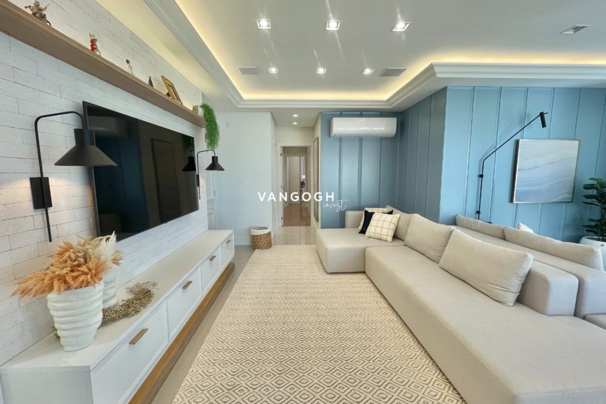 Apartamento 4 dormitórios Marie Antoinette, Meia Praia - ITAPEMA