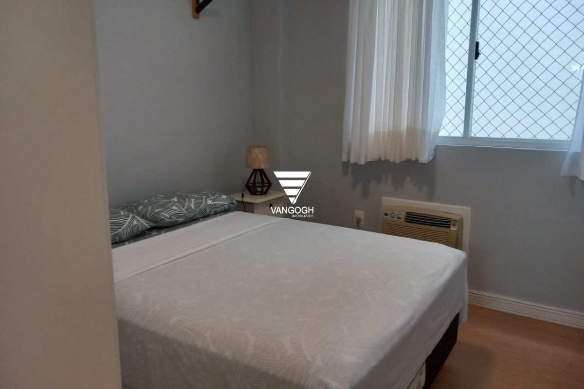 Apartamento 3 dormitórios Rainha Vitória, Quadra Mar - Balneário Camboriú