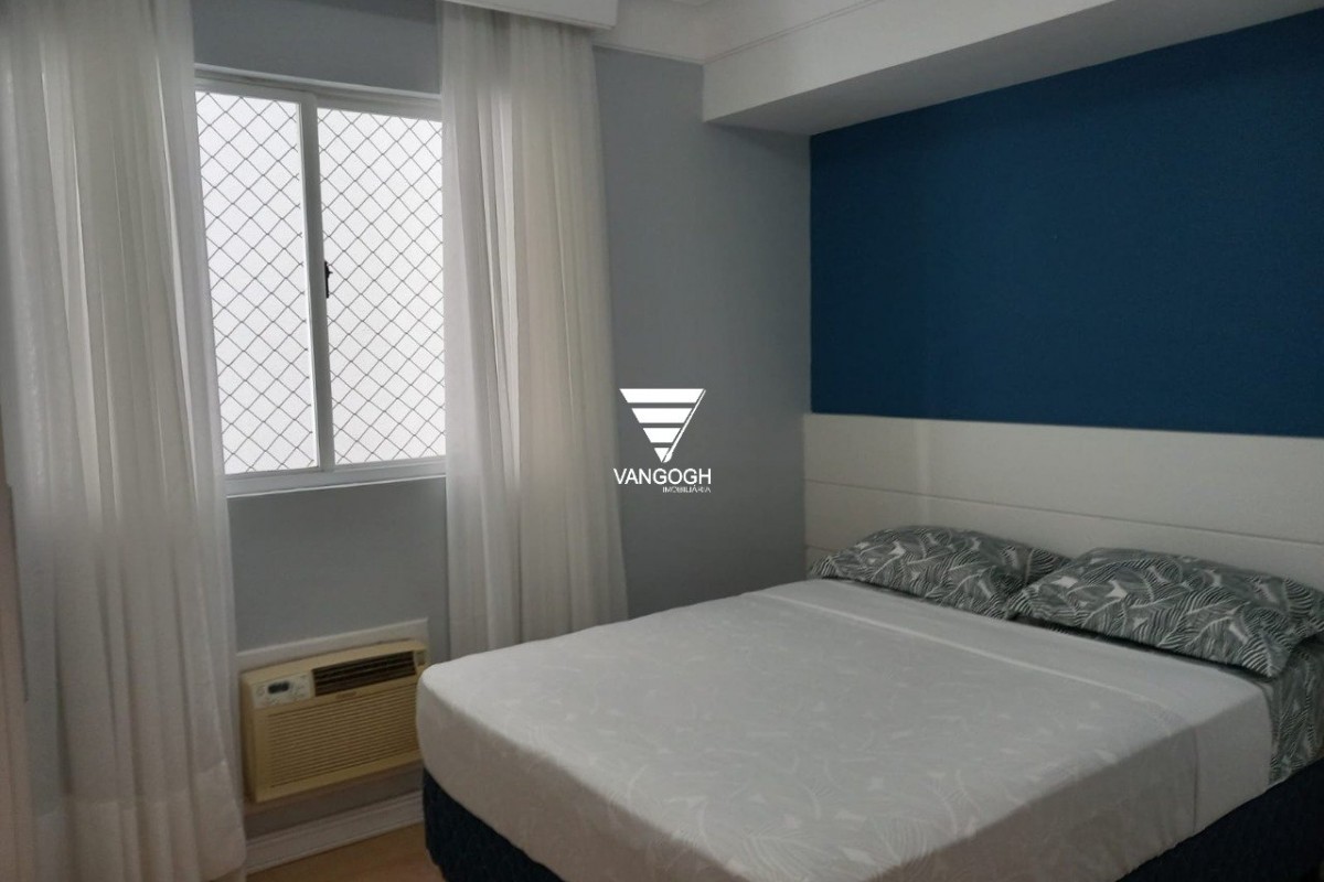 Apartamento 3 dormitórios Rainha Vitória, Quadra Mar - Balneário Camboriú