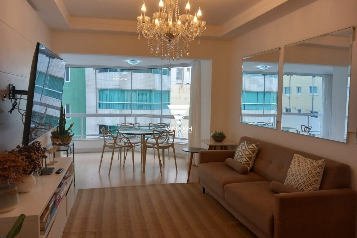 Apartamento 3 dormitórios Rainha Vitória, Quadra Mar - Balneário Camboriú