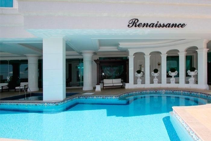 Apartamento 4 dormitórios Renaissance, Frente Mar - Balneário Camboriú