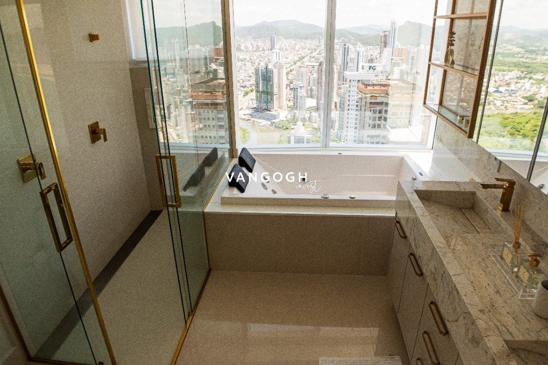 Apartamento 4 dormitórios One Tower  Residence, Frente Mar - Balneário Camboriú