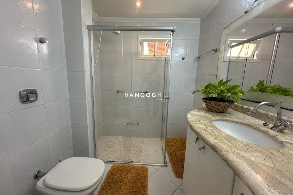 Casa 3 dormitórios , Centro - Balneário Camboriú