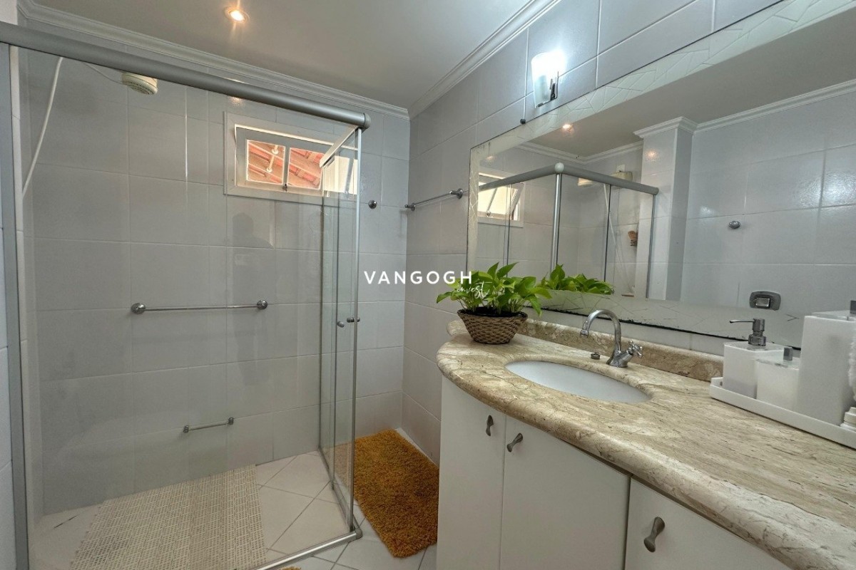 Casa 3 dormitórios , Centro - Balneário Camboriú