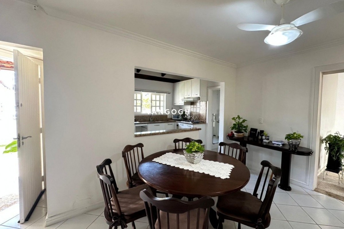 Casa 3 dormitórios , Centro - Balneário Camboriú