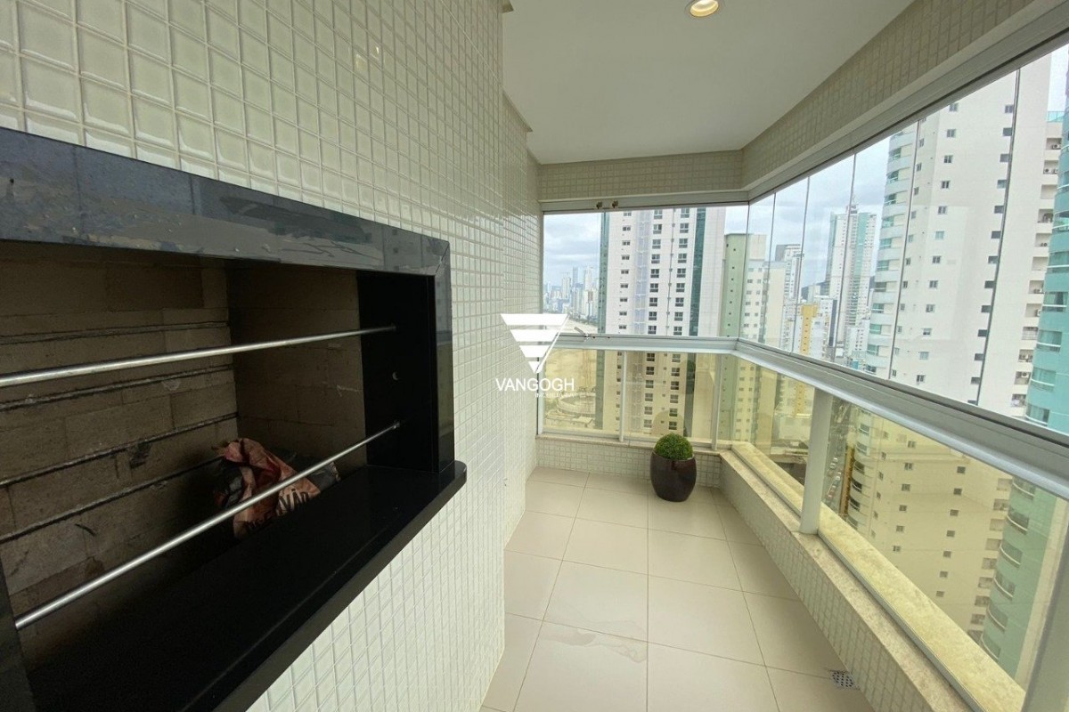 Apartamento 4 dormitórios Solar Gonçalves, Quadra Mar - Balneário Camboriú