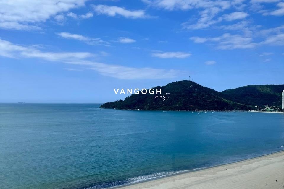 Apartamento 3 dormitórios Edifício Lago Maggiore, Centro - Balneário Camboriú
