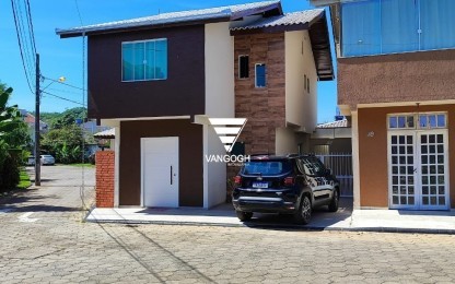 Sobrado 2 dormitórios Sobrado, Várzea do Ranchinho - Camboriú