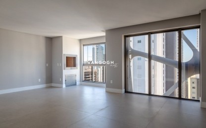 Apartamento 3 dormitórios Torre de Mallorca, Centro - Balneário Camboriú