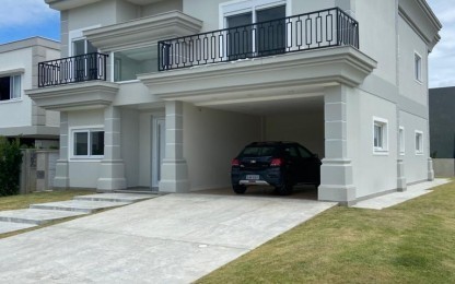 Casa 3 dormitórios Caledônia Private Village, Santa Regina - Camboriú