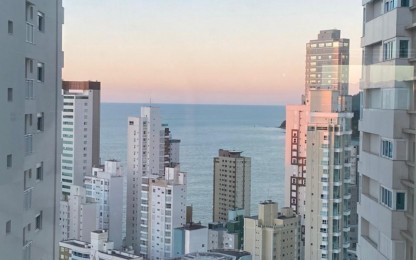 Apartamento 4 dormitórios Marina Beach Towers